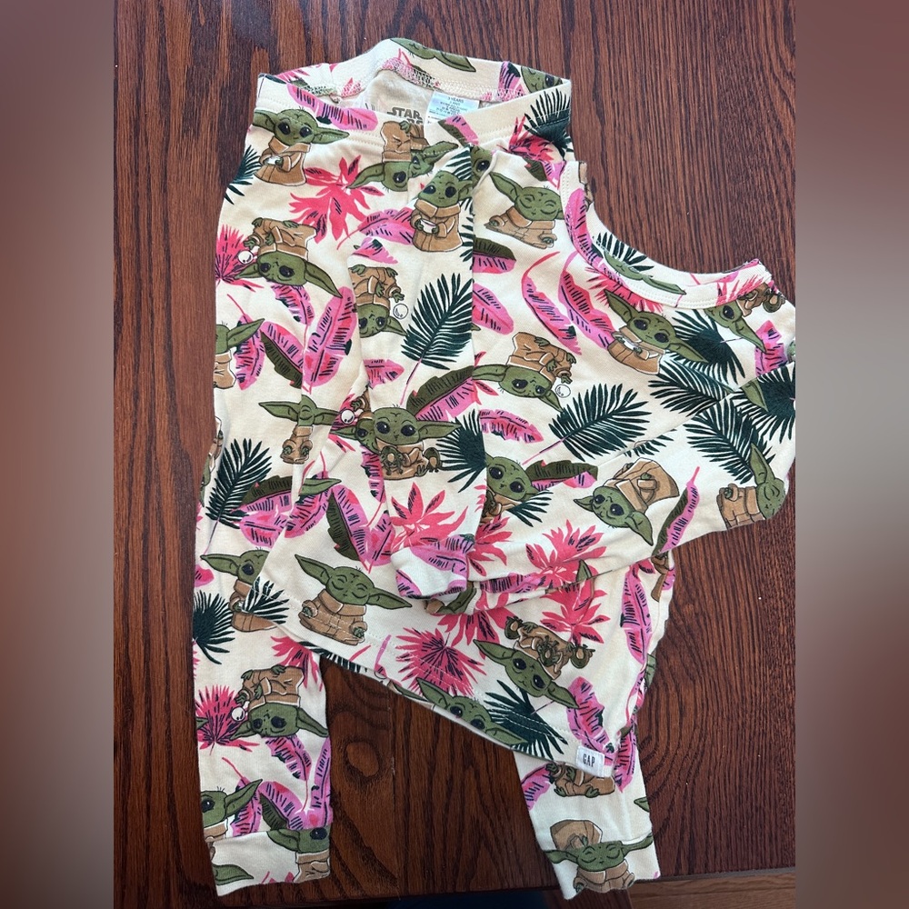 GAP Kids Grogu/Baby Yoda PJs